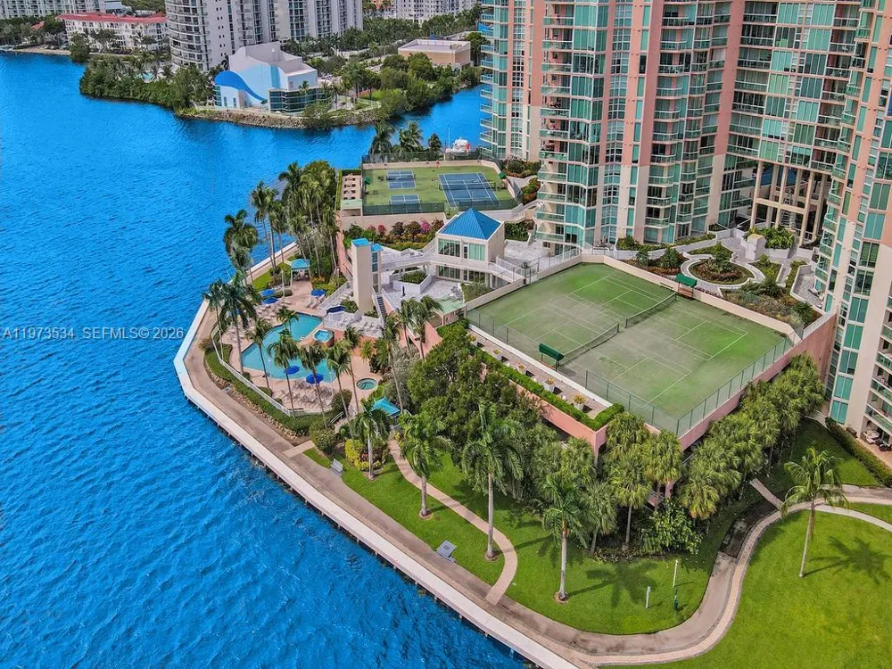 3370 Hidden Bay Dr #1501 Aventura, FL 33180