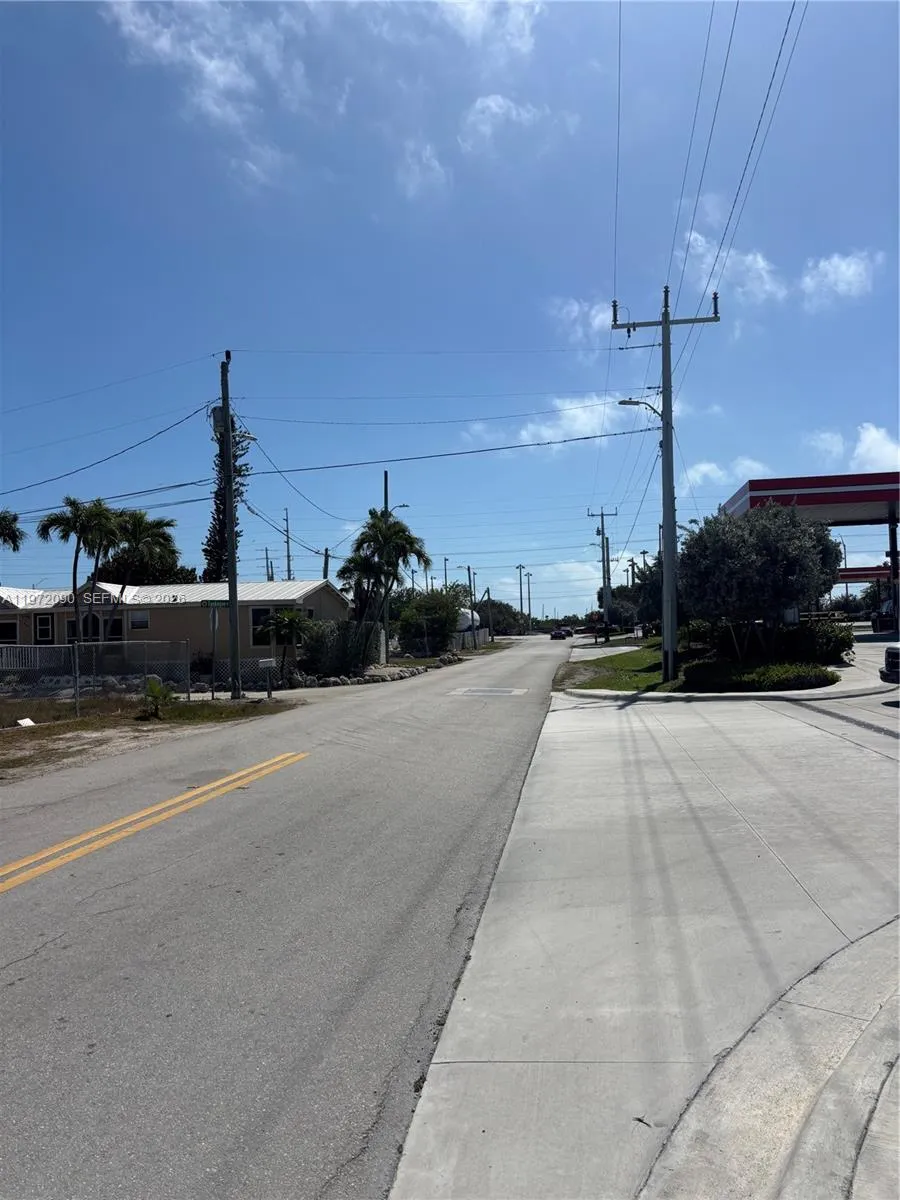 319 Tuskegee Street Marathon, FL 33050