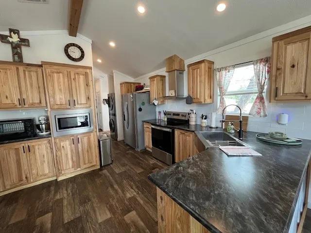 16515 US Highway 281 Hico, TX 76457