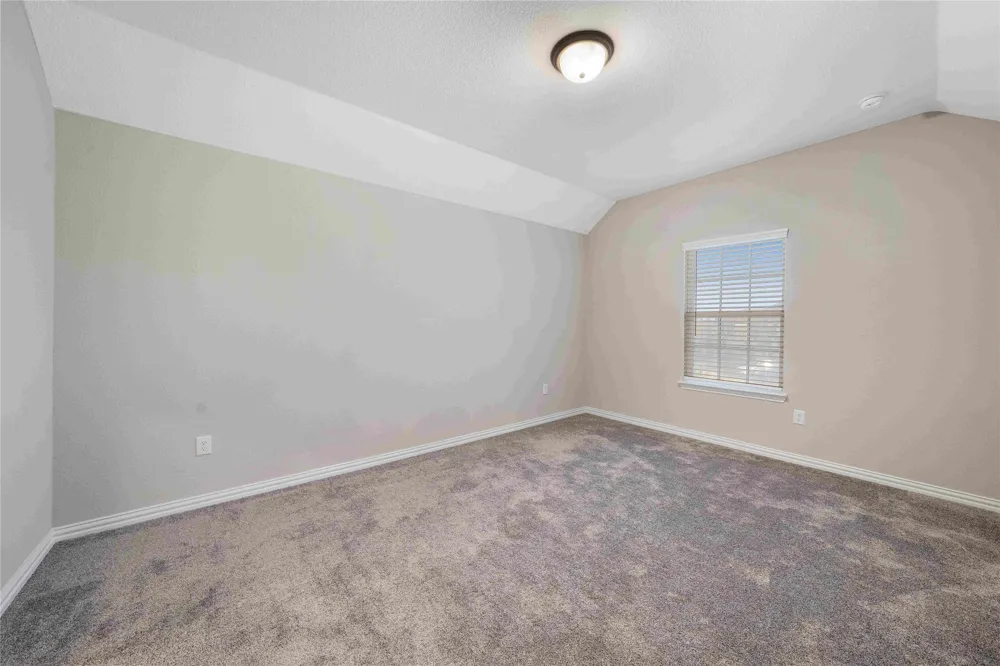 9401 Trailway Dr Little Elm, TX 75068
