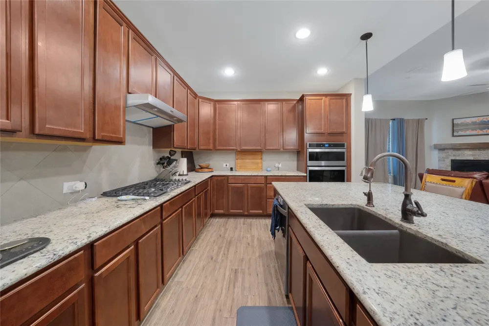 9401 Trailway Dr Little Elm, TX 75068