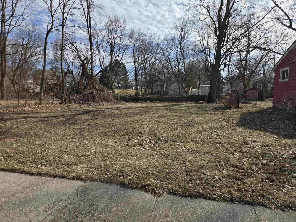 840 Harris Street Lansing City, MI 48906