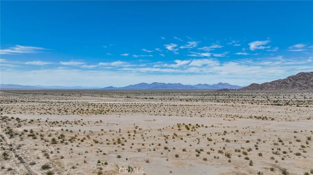 SW 1/4 OF SEC 25, TP 6 S, R 20 E, Blythe, CA 00000