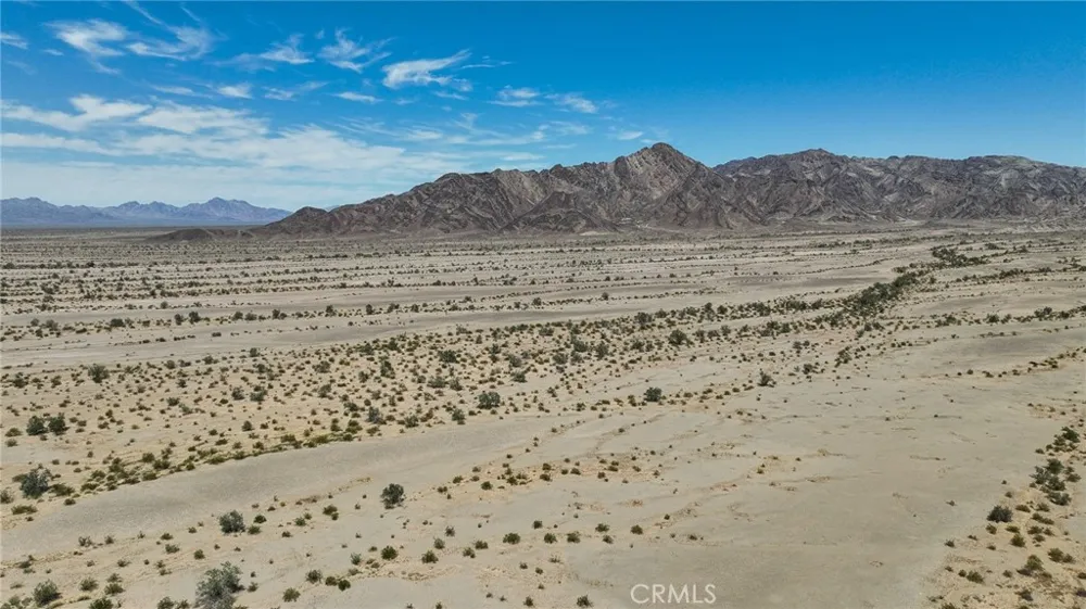 SW 1/4 OF SEC 25, TP 6 S, R 20 E, Blythe, CA 00000