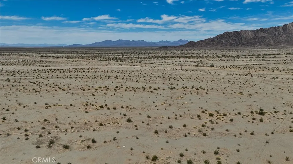 SW 1/4 OF SEC 25, TP 6 S, R 20 E, Blythe, CA 00000