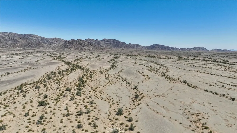 SW 1/4 OF SEC 25, TP 6 S, R 20 E, Blythe, CA 00000