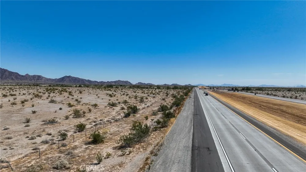 SW 1/4 OF SEC 25, TP 6 S, R 20 E, Blythe, CA 00000