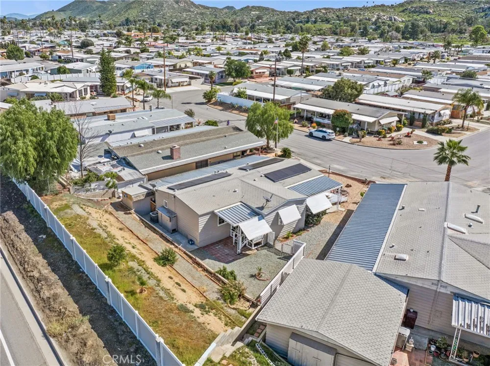 26011 kentia palm dr Homeland, CA 92548
