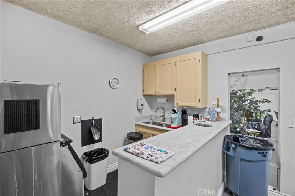 26011 kentia palm dr Homeland, CA 92548
