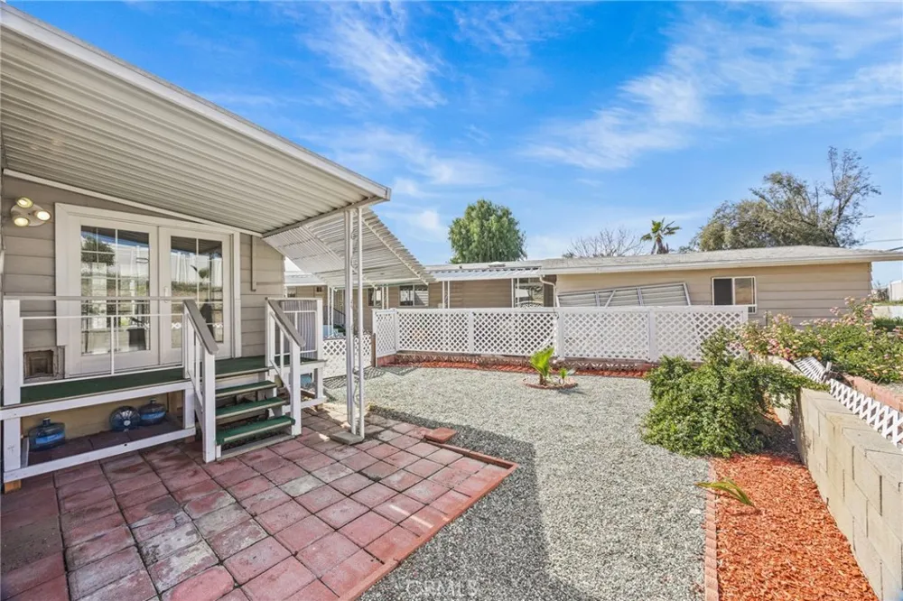 26011 kentia palm dr Homeland, CA 92548