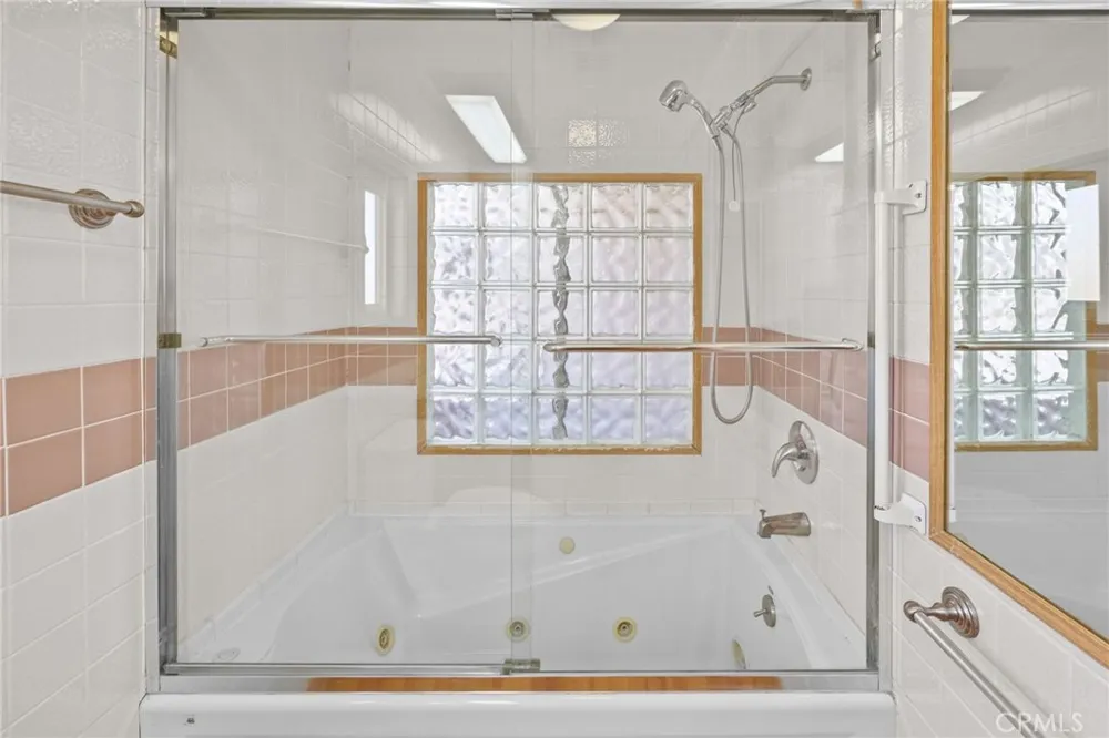 26011 kentia palm dr Homeland, CA 92548