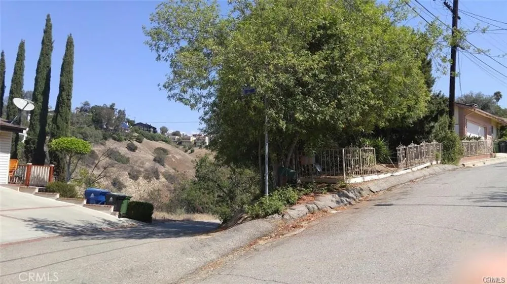 3607 E Richardson Glassell Park, CA 90065