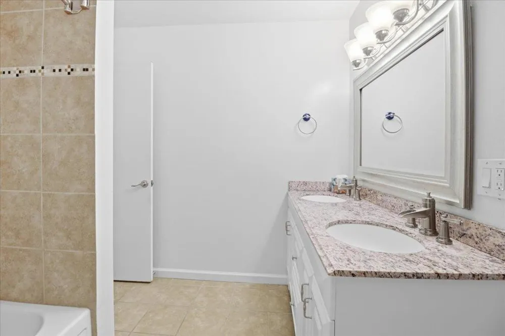 17 Los Encinos Drive Del Rey Oaks, CA 93940