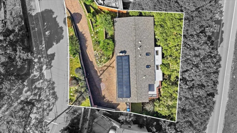 17 Los Encinos Drive Del Rey Oaks, CA 93940