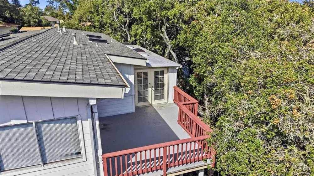 17 Los Encinos Drive Del Rey Oaks, CA 93940
