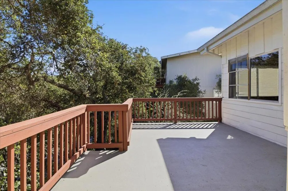 17 Los Encinos Drive Del Rey Oaks, CA 93940