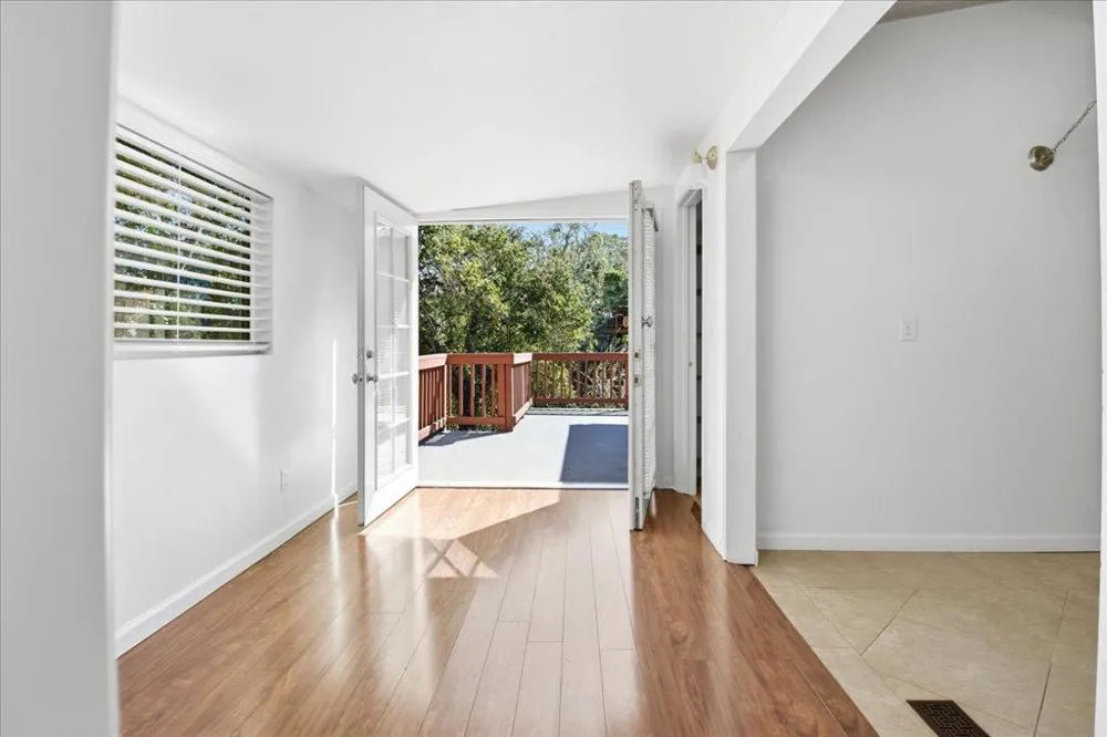 17 Los Encinos Drive Del Rey Oaks, CA 93940