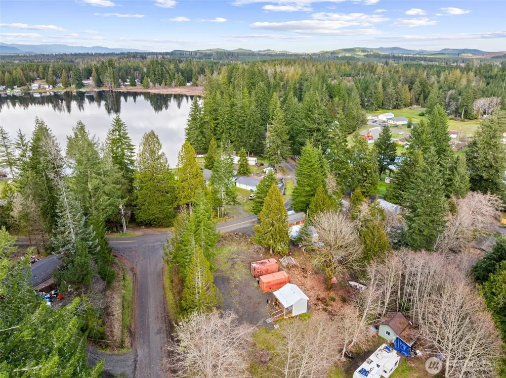 21 W Prairie Loop Road Elma, WA 98541