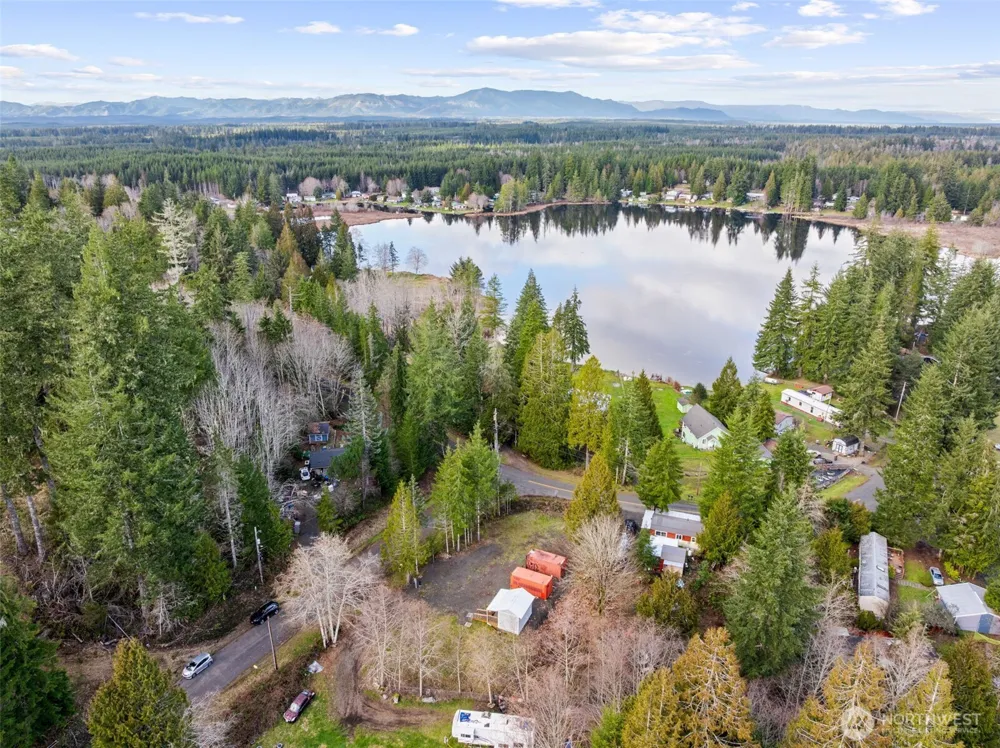 21 W Prairie Loop Road Elma, WA 98541