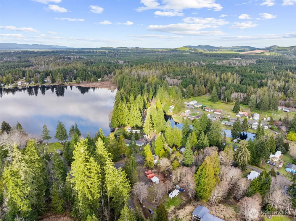 21 W Prairie Loop Road Elma, WA 98541