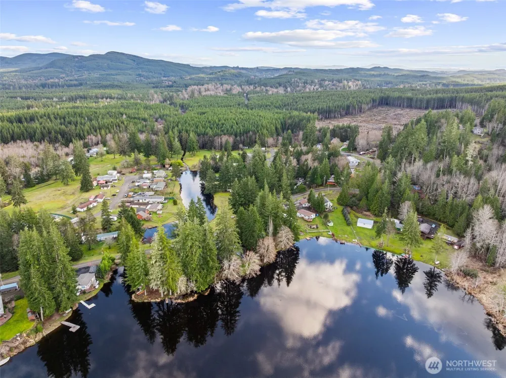 21 W Prairie Loop Road Elma, WA 98541
