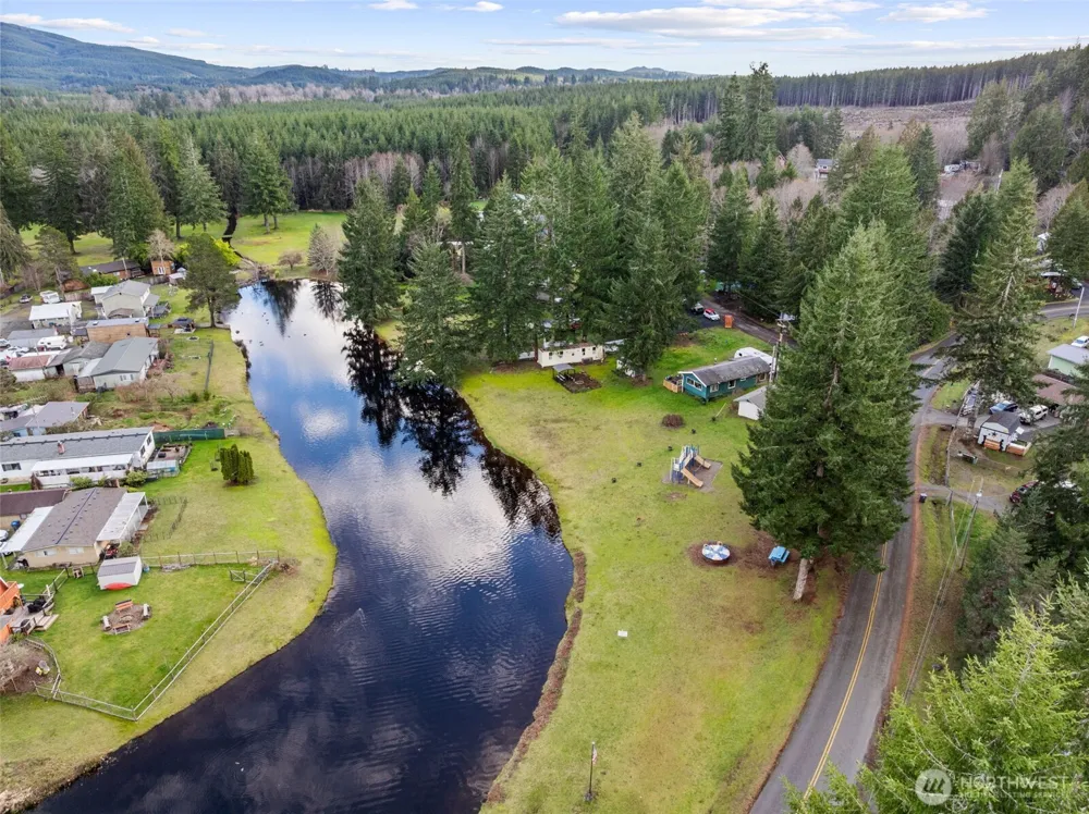 21 W Prairie Loop Road Elma, WA 98541