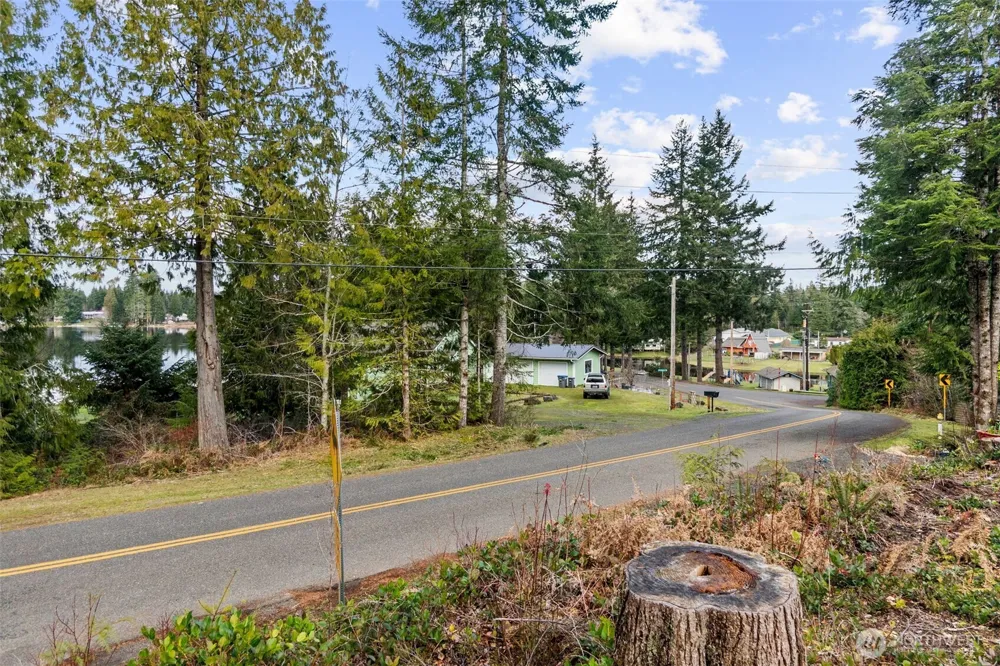 21 W Prairie Loop Road Elma, WA 98541