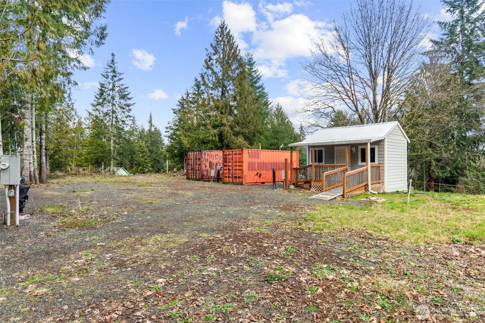 21 W Prairie Loop Road Elma, WA 98541