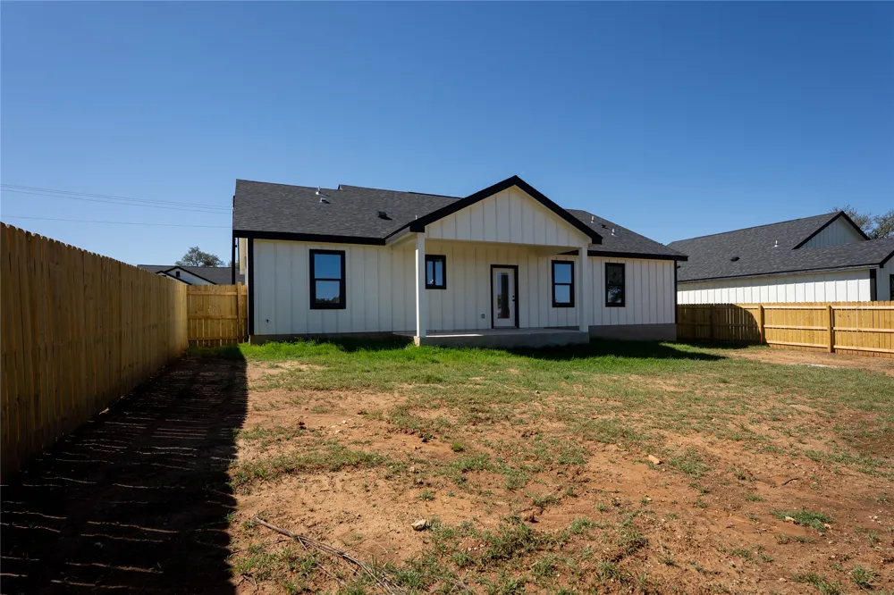 113 Autumn Sage Trail Johnson City, TX 78636