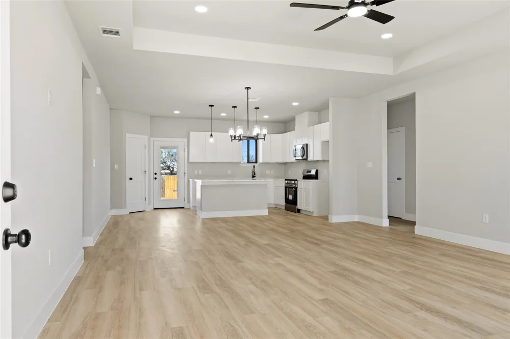 113 Autumn Sage Trail Johnson City, TX 78636