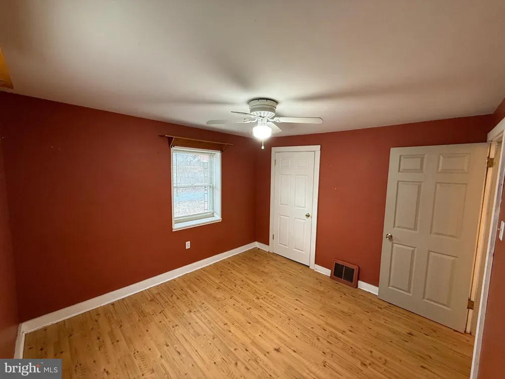 9505 MAIN STREET Huntingdon, PA 16652