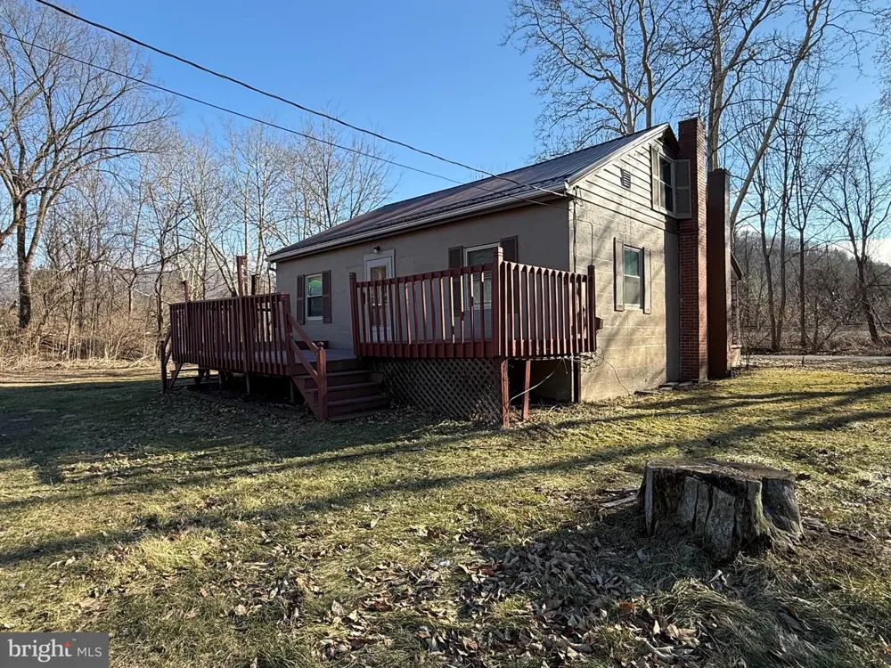 9505 MAIN STREET Huntingdon, PA 16652