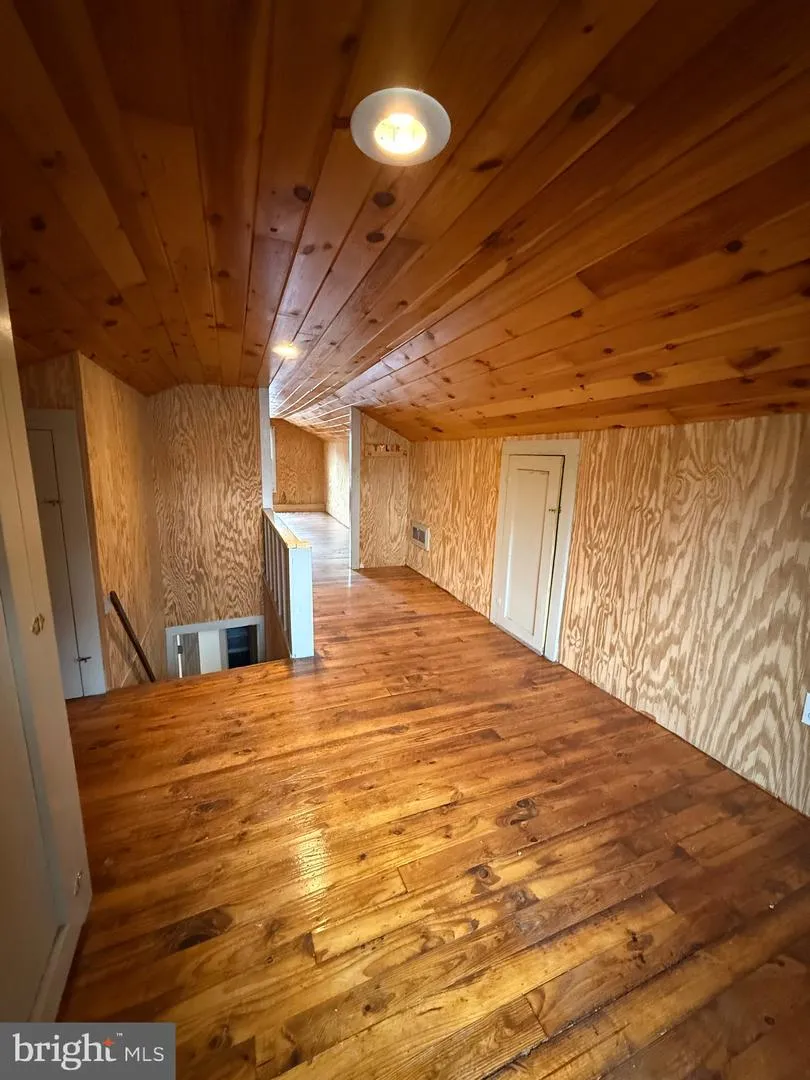 9505 MAIN STREET Huntingdon, PA 16652