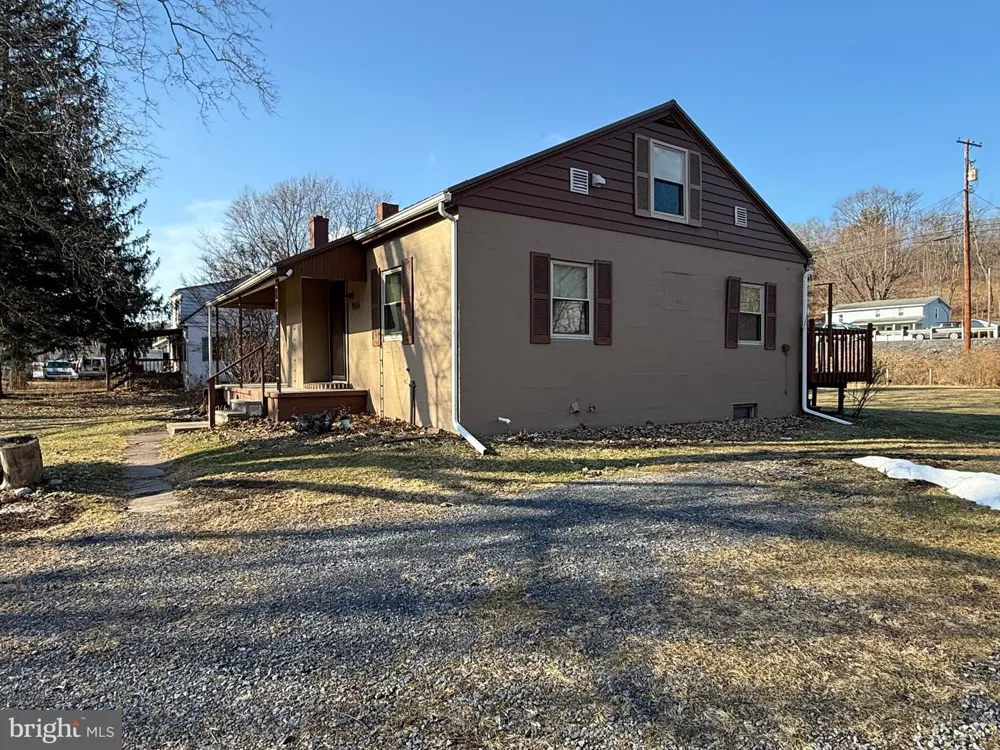 9505 MAIN STREET Huntingdon, PA 16652