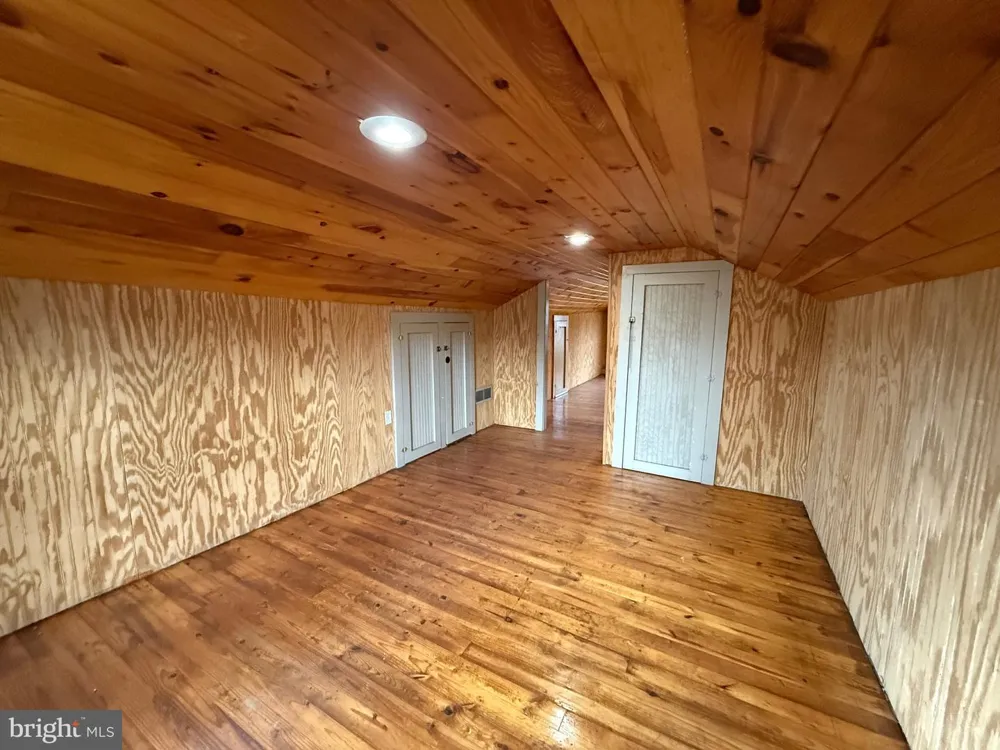 9505 MAIN STREET Huntingdon, PA 16652