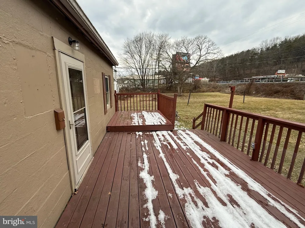 9505 MAIN STREET Huntingdon, PA 16652