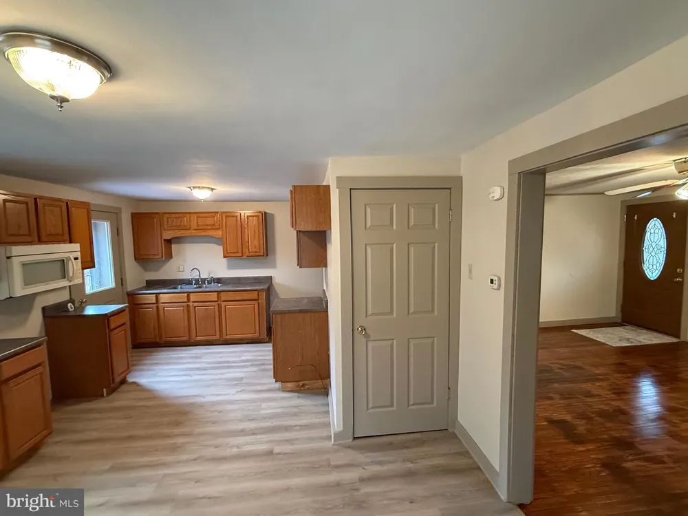 9505 MAIN STREET Huntingdon, PA 16652