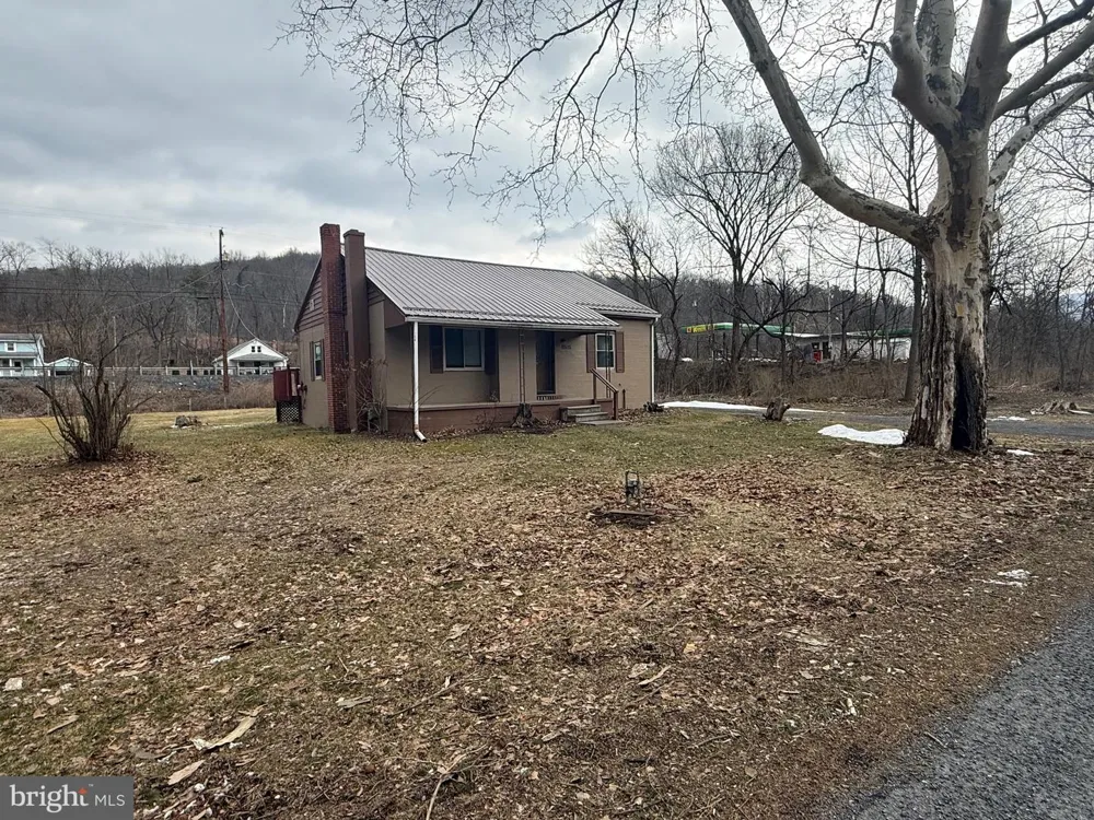 9505 MAIN STREET Huntingdon, PA 16652