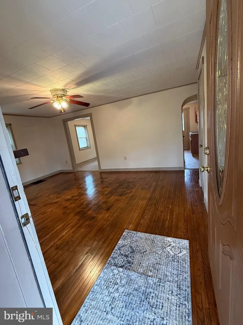 9505 MAIN STREET Huntingdon, PA 16652