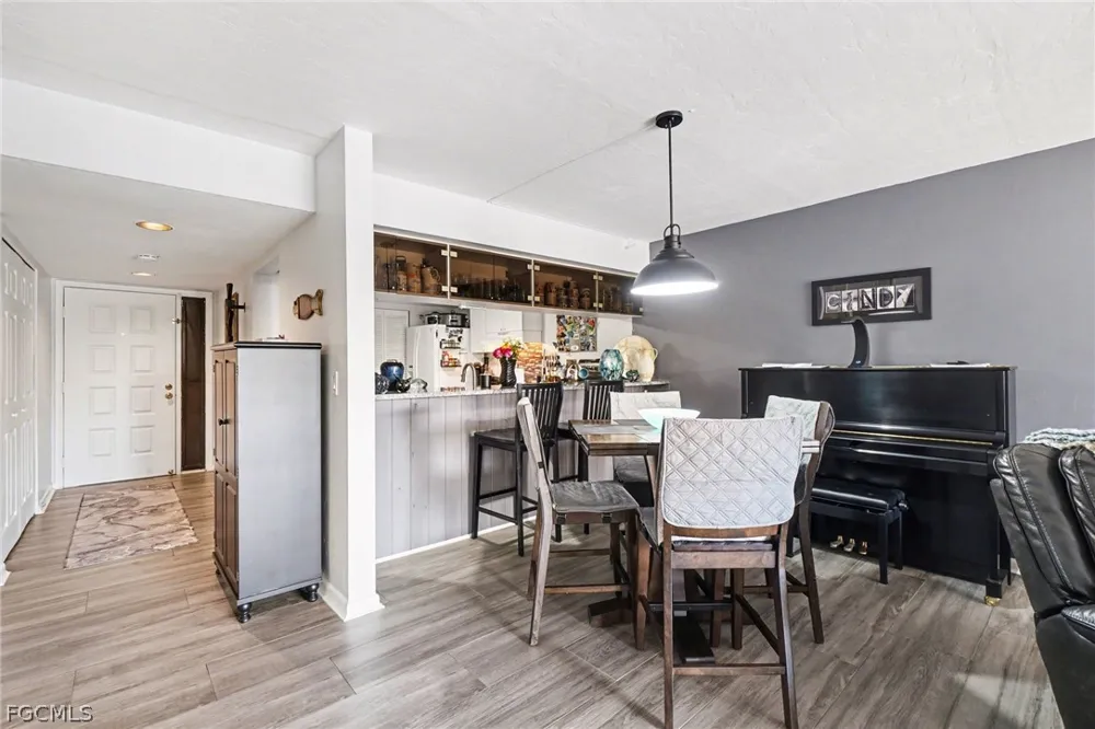 W Lakeview Boulevard #5 North Fort Myers, FL 33903