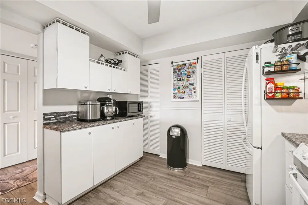 W Lakeview Boulevard #5 North Fort Myers, FL 33903