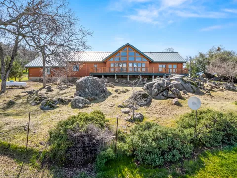 37678 Cardinal Lane