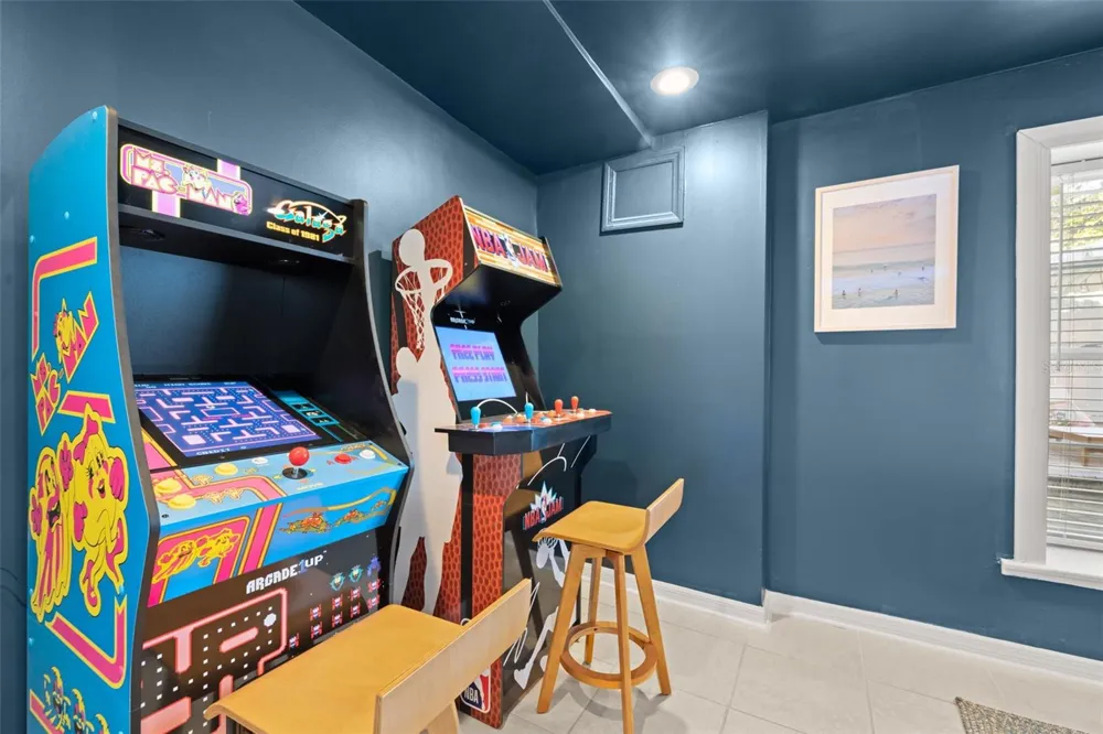 2302 BAY BOULEVARD Indian Rocks Beach, FL 33785