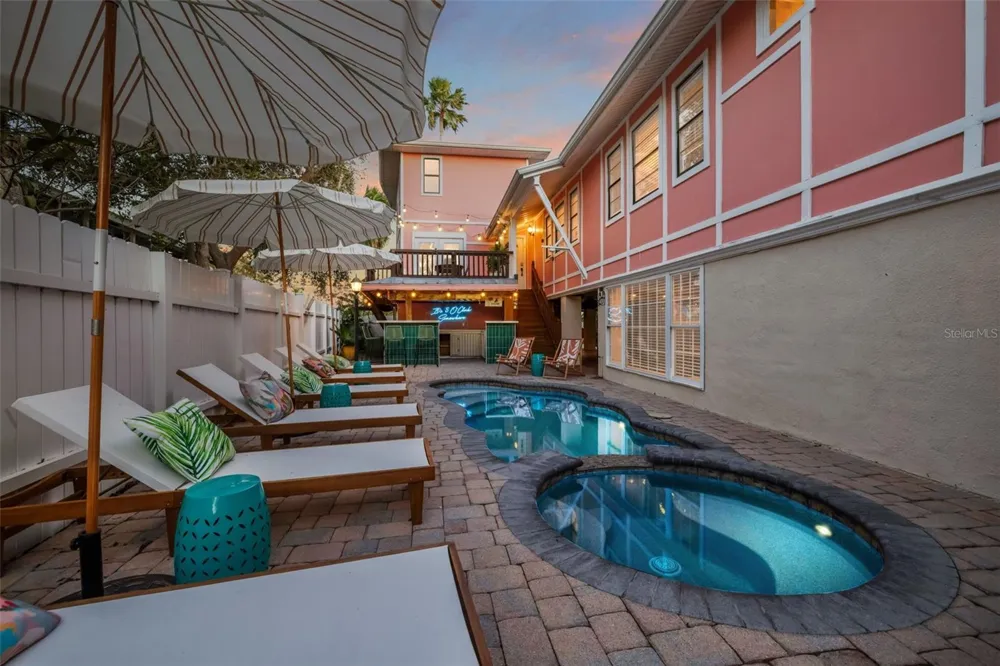 2302 BAY BOULEVARD Indian Rocks Beach, FL 33785