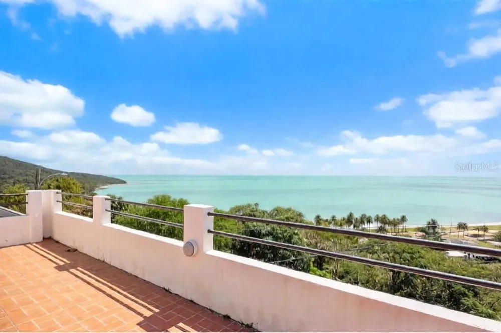 39 COMM PLAYA GUAYANES Yabucoa, PR 00767