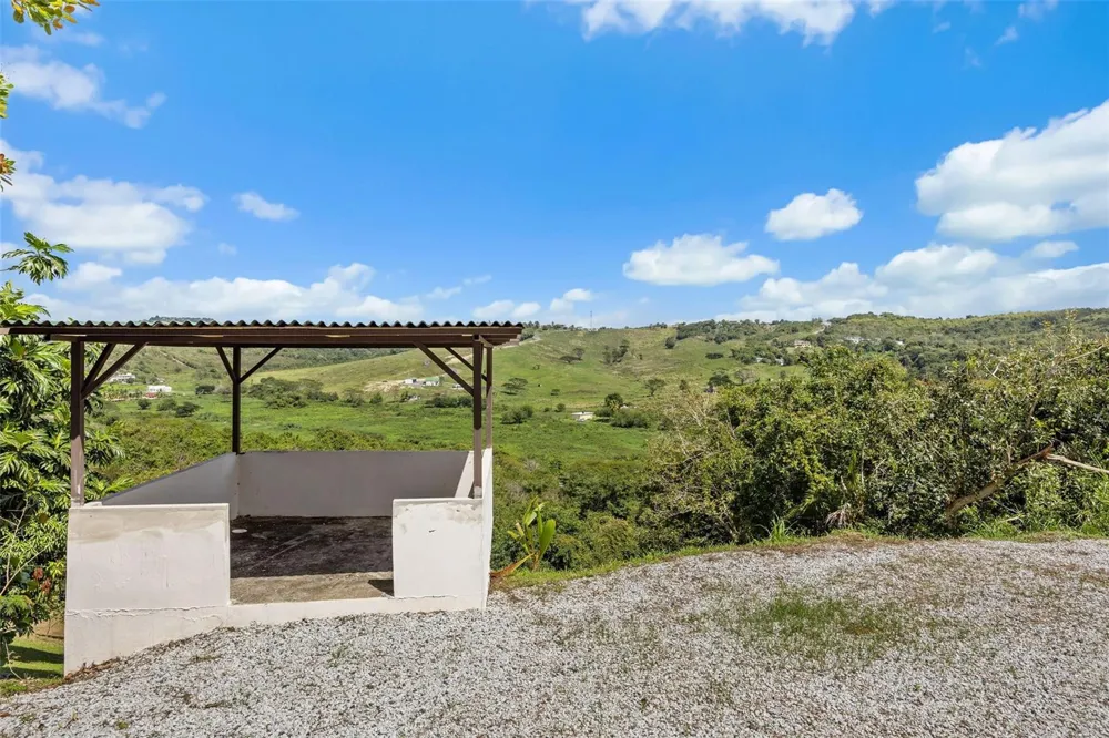 39 COMM PLAYA GUAYANES Yabucoa, PR 00767
