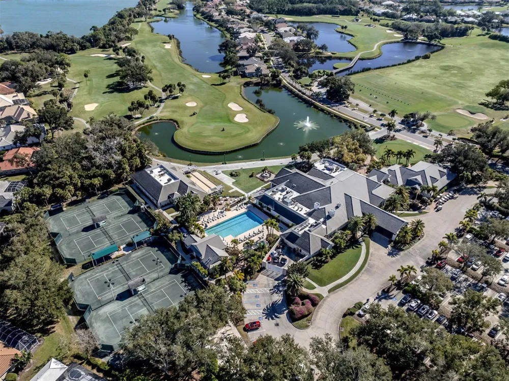 111 WAYFOREST DRIVE Venice, FL 34292