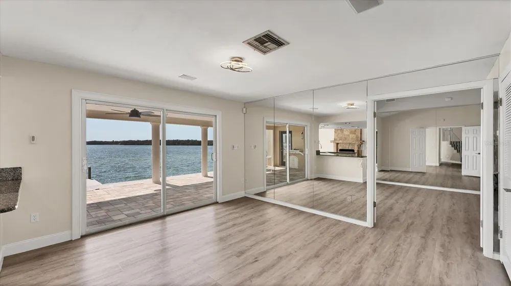 120 SANDS POINT DRIVE Tierra Verde, FL 33715