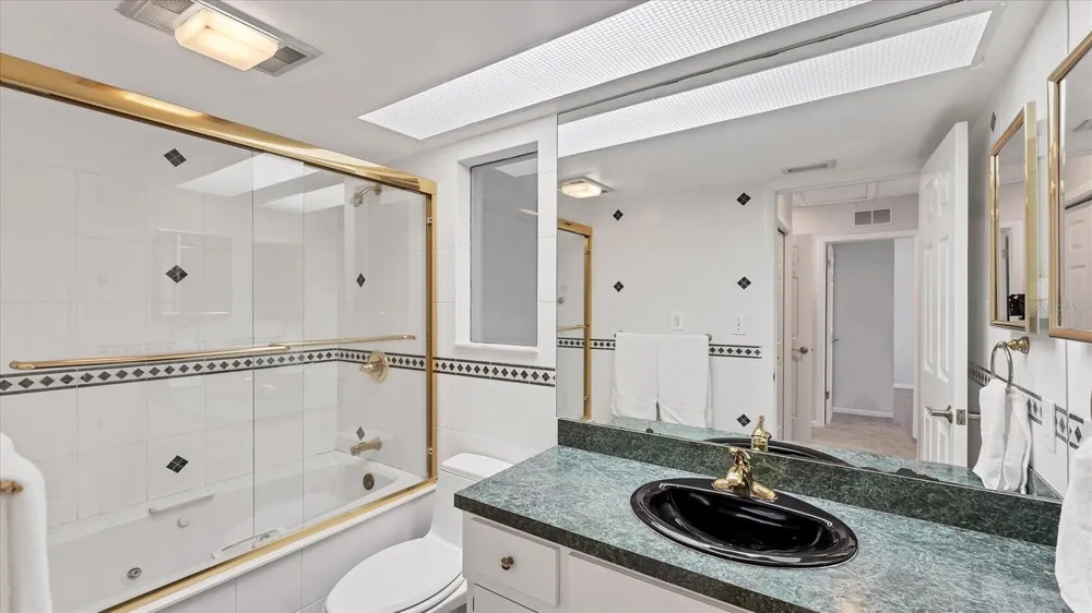120 SANDS POINT DRIVE Tierra Verde, FL 33715