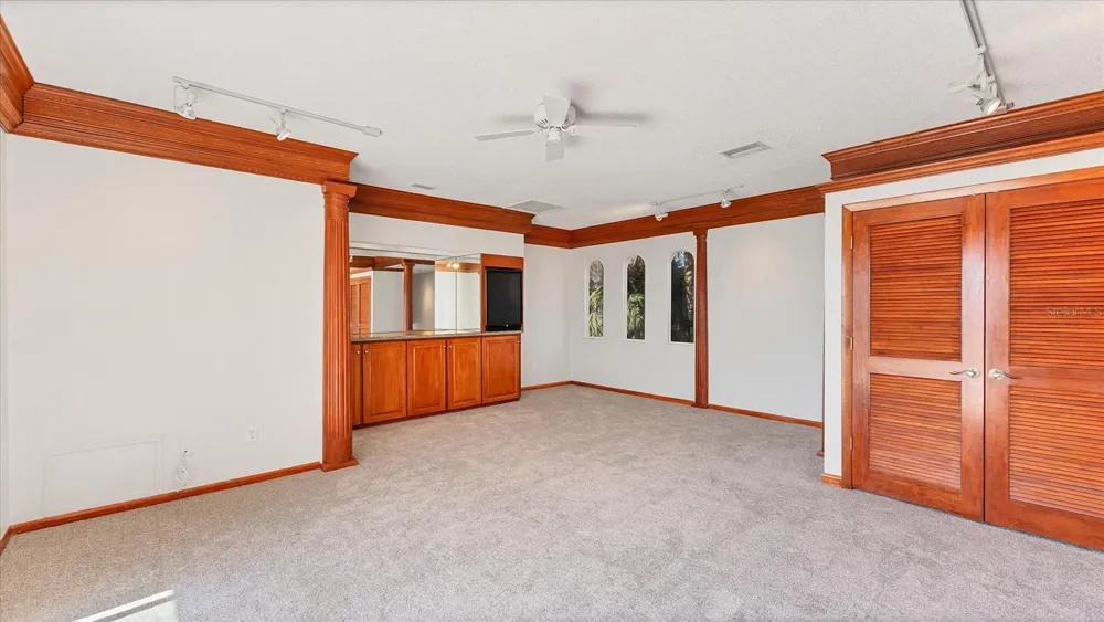 120 SANDS POINT DRIVE Tierra Verde, FL 33715